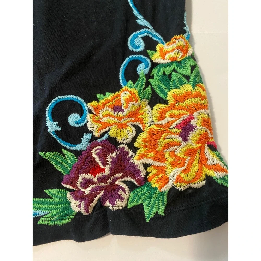 JWLA Johnny Was Black Embroidered Twisted Spur Rodeo Colorado V-Neck T-Shirt L - Picture 6 of 9